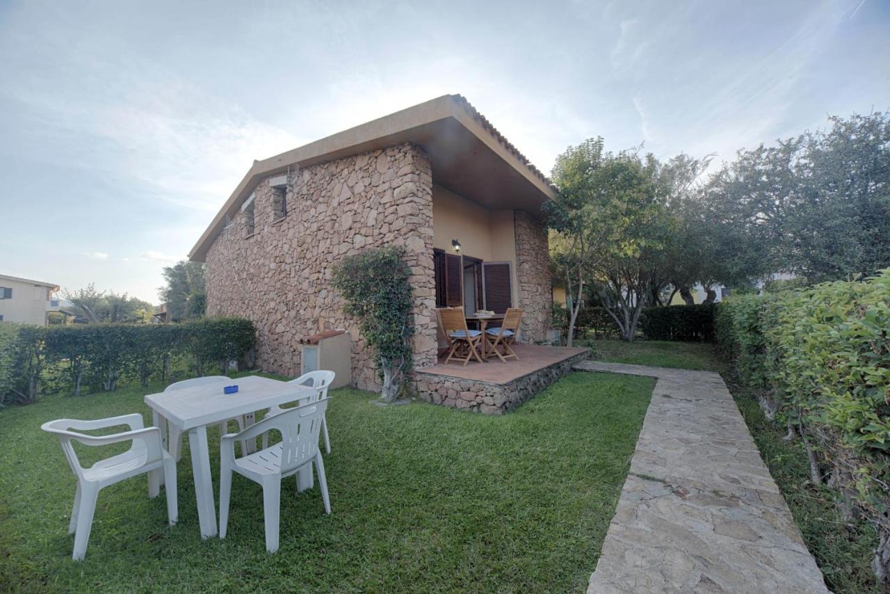 Residence Oasi E Oasi Blu سان تيودورو المظهر الخارجي الصورة