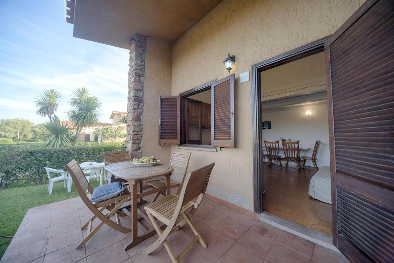 Residence Oasi E Oasi Blu سان تيودورو المظهر الخارجي الصورة