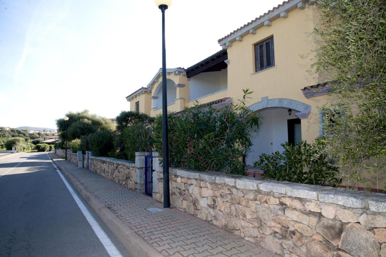 Residence Oasi E Oasi Blu سان تيودورو المظهر الخارجي الصورة