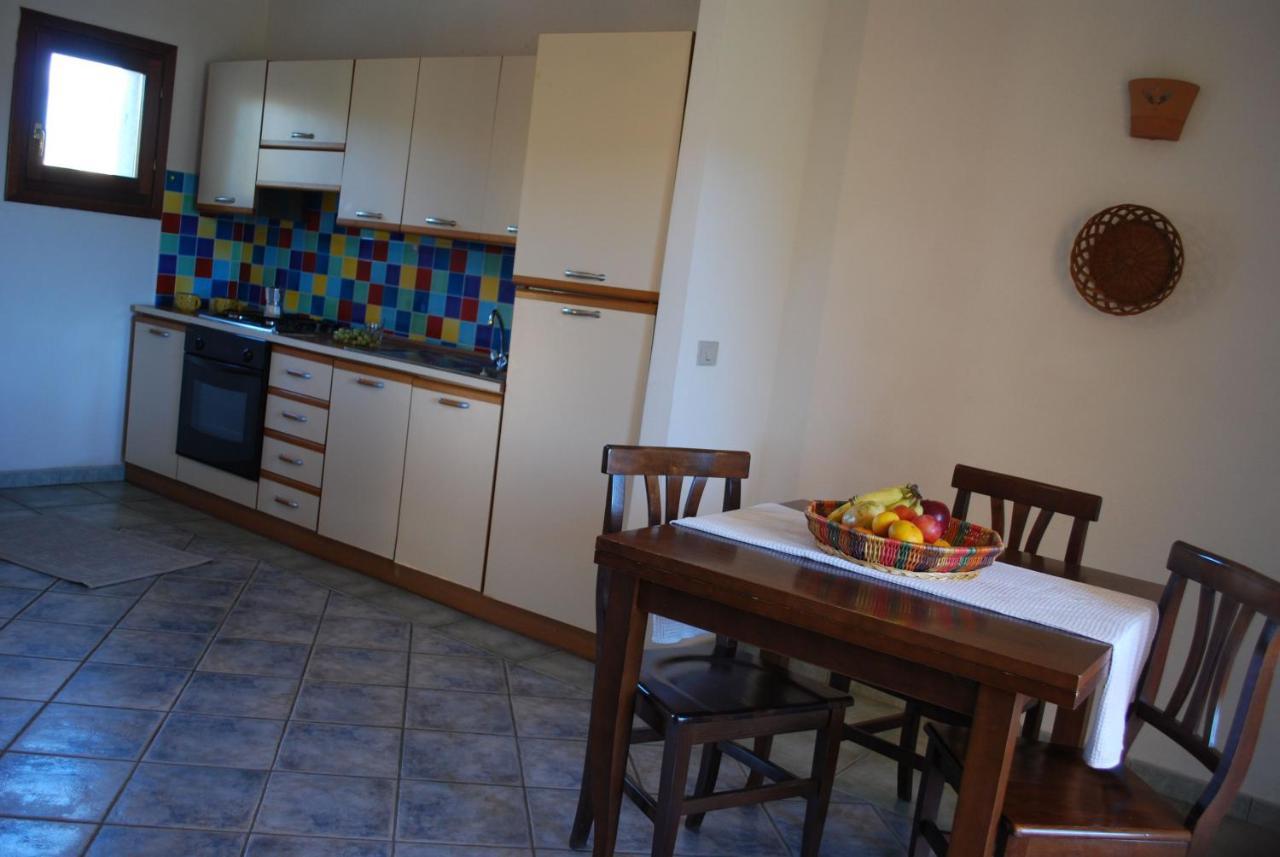 Residence Oasi E Oasi Blu سان تيودورو المظهر الخارجي الصورة