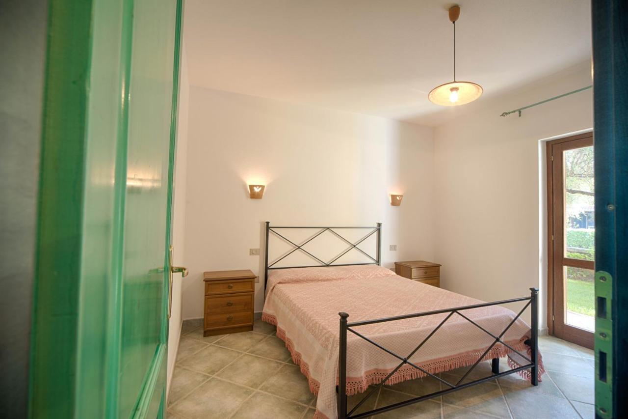 Residence Oasi E Oasi Blu سان تيودورو المظهر الخارجي الصورة