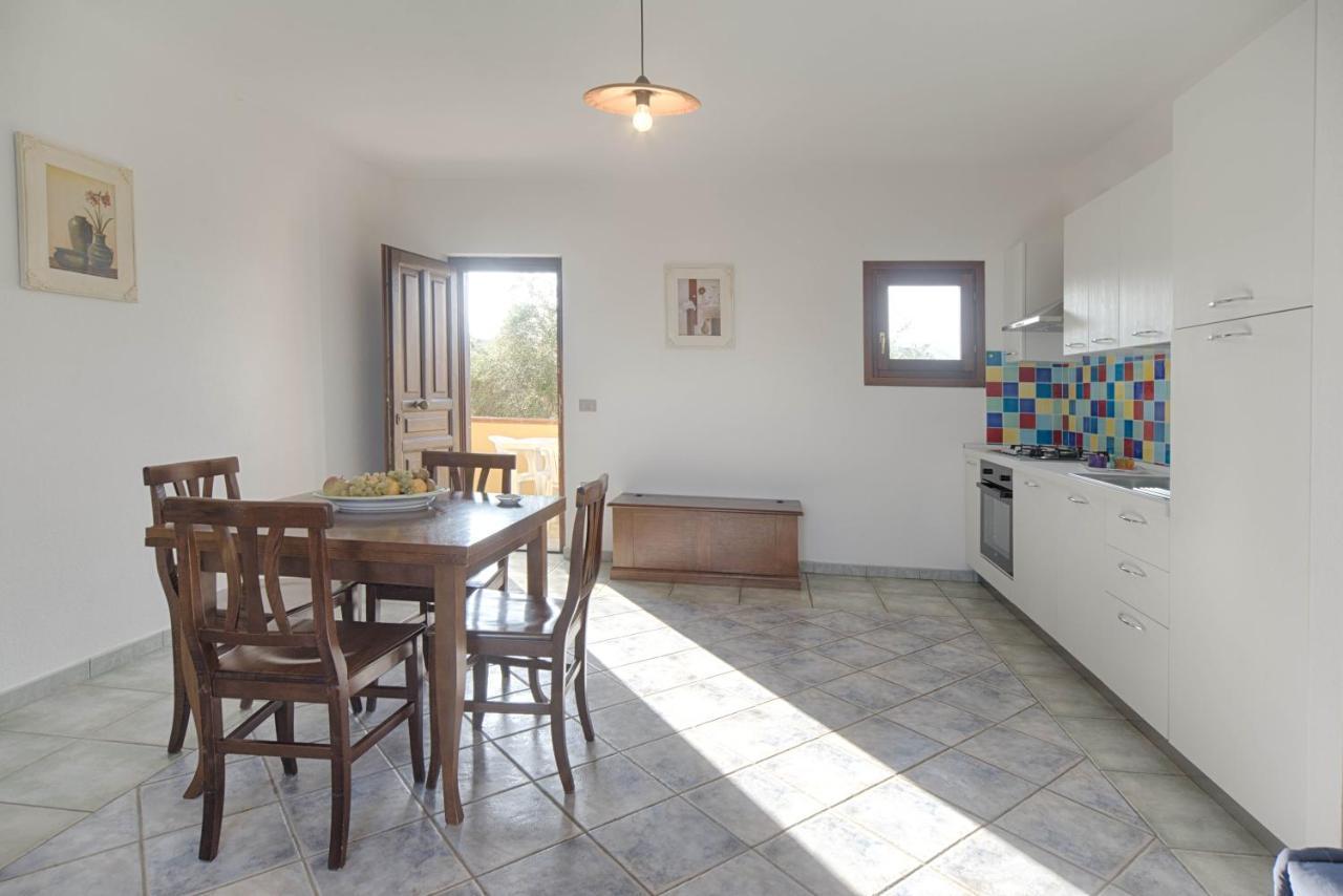 Residence Oasi E Oasi Blu سان تيودورو المظهر الخارجي الصورة