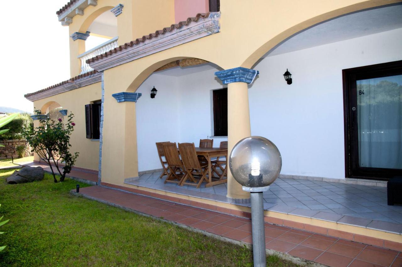 Residence Oasi E Oasi Blu سان تيودورو المظهر الخارجي الصورة