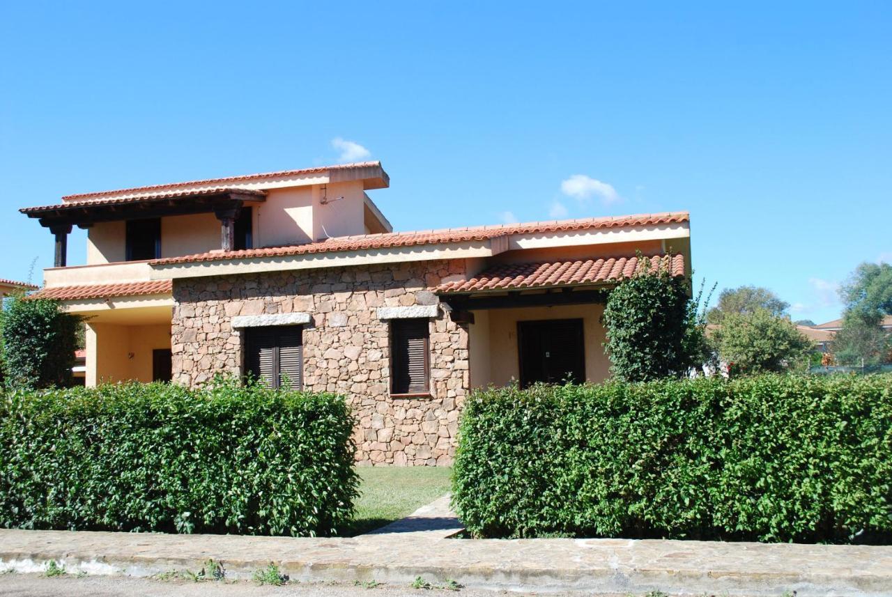 Residence Oasi E Oasi Blu سان تيودورو المظهر الخارجي الصورة