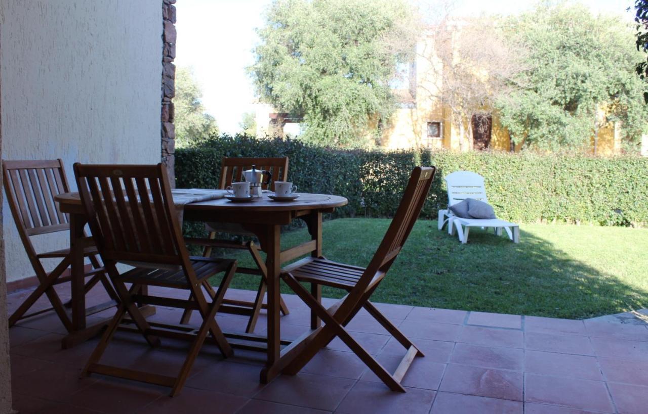 Residence Oasi E Oasi Blu سان تيودورو المظهر الخارجي الصورة