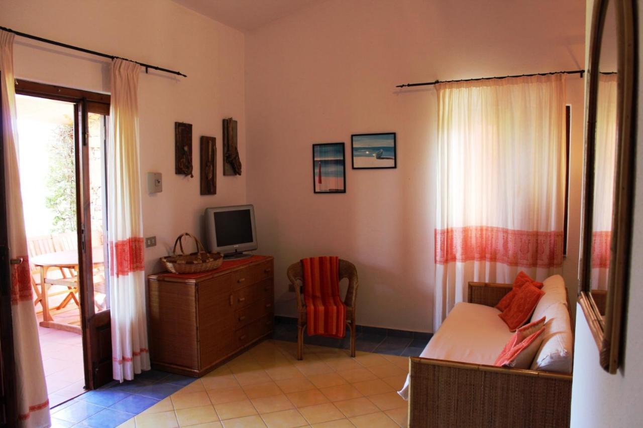 Residence Oasi E Oasi Blu سان تيودورو المظهر الخارجي الصورة